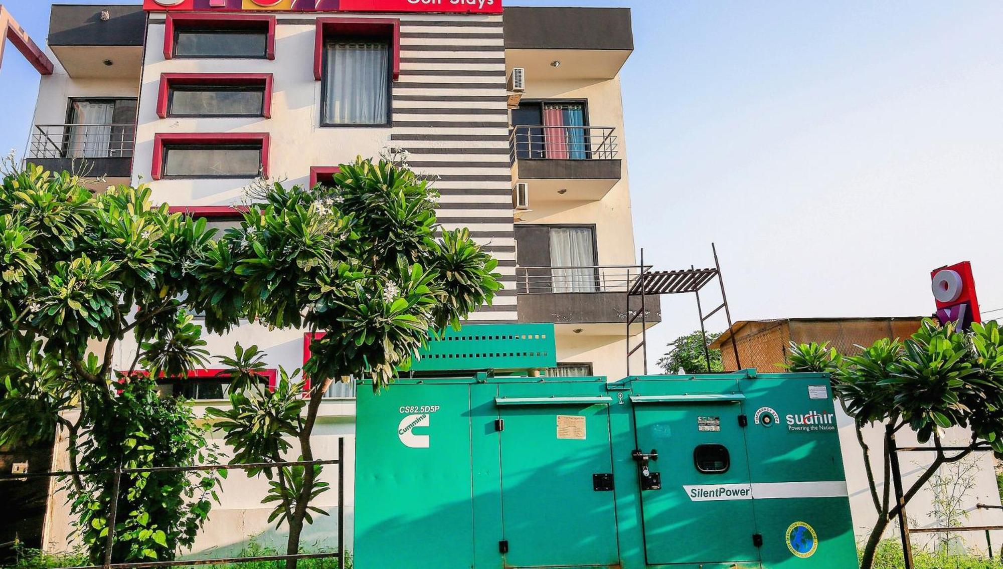 Hotel O Golf Stays Near Aravali Biodiversity Park Γκουργκάον Εξωτερικό φωτογραφία