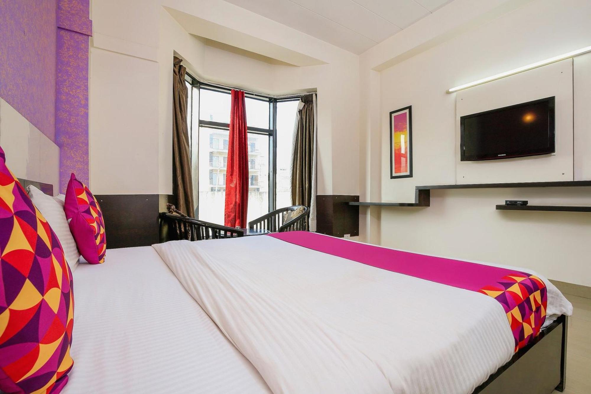 Hotel O Golf Stays Near Aravali Biodiversity Park Γκουργκάον Εξωτερικό φωτογραφία